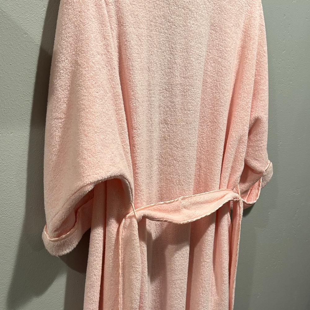 Vintage Christian Dior Carnation Pink Lace-Trim Terry Bath Lounge Robe with Tie - Picture 13 of 14